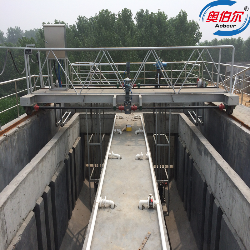 桁車式抬耙刮泥機